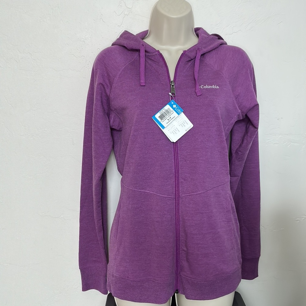 Women’s Columbia sweatshirt -Small